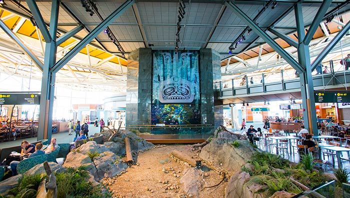 Aquarium in the International Departure lounge. Image via Vancouver International Airport