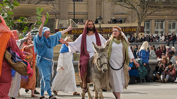 The Passion of Jesus in Trafalgar Square. Image via Wintershall Players