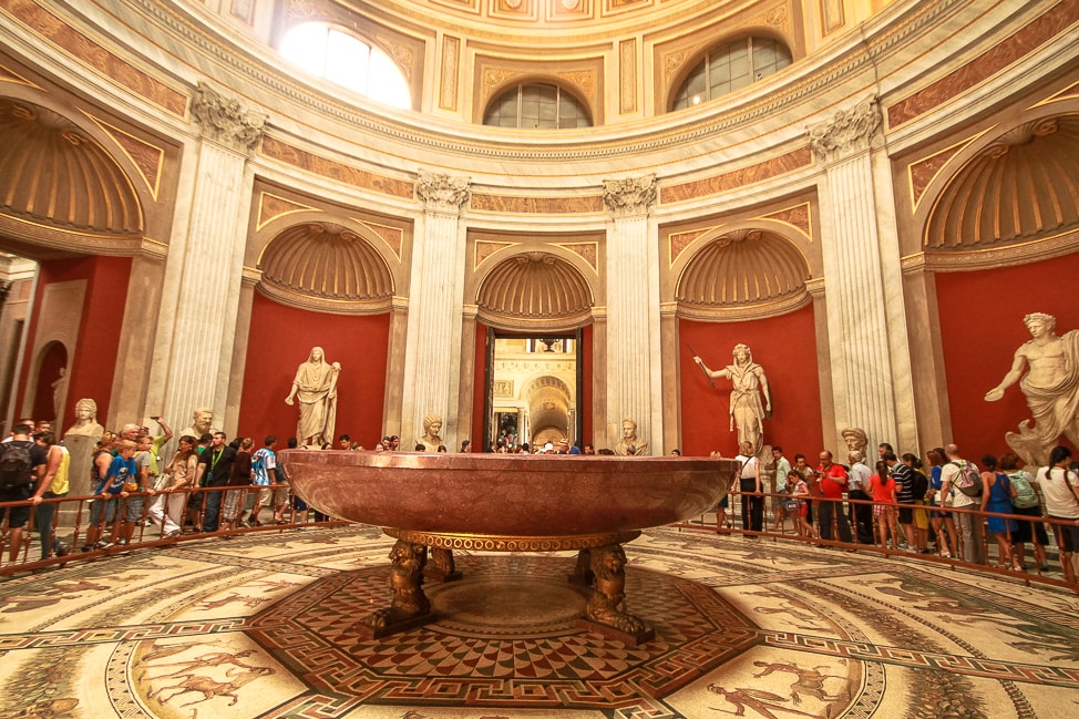 Holy Days in the Holiest of Cities: Good Friday and Easter in the Vatican City