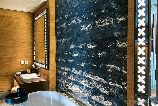 Bad-Deluxe-Suite-Chedi-Andermatt