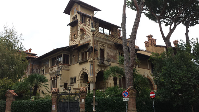 Quartiere Coppedé in Rome. Image by Chris Beacock
