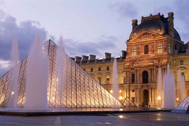 louvre-museum.jpg