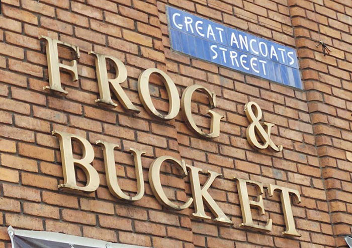 The-Frog-&-Bucket-Comedy-Club