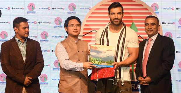 john-abraham-1.jpg