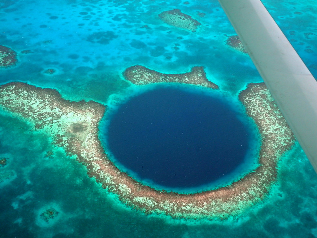 flight blue hole visit belize