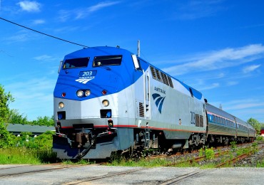 amtrak-363669_1280.jpg