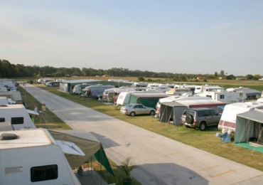 caravan-park-main.jpg