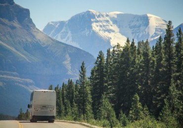 alberta-tour-bus-1-w2500-1024x683.jpg
