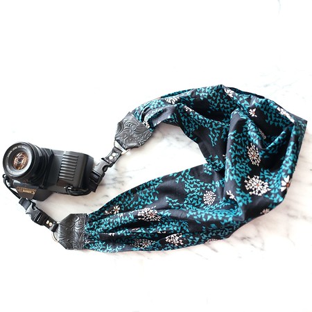 camera scarf