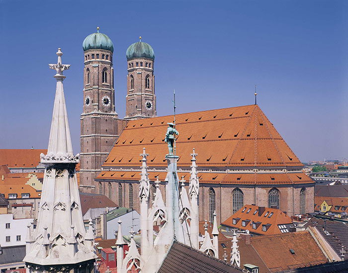 Frauenkirche (c) A Mueller Images via München Tourismus