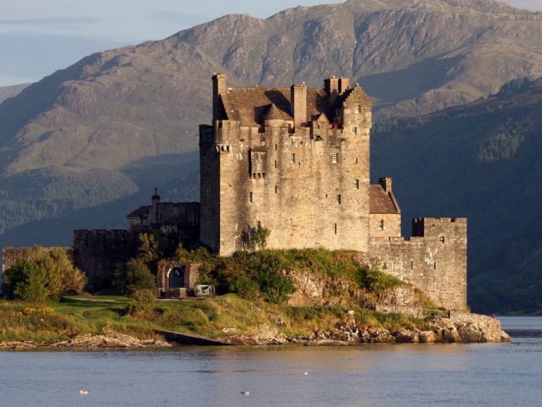 eilean_donan_castle_at_du-dornie-20000000009070753-1024x768.jpg