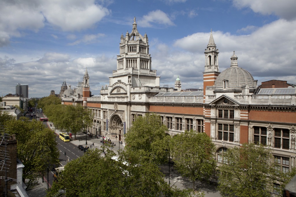 V&A Exterior (c) Victoria and Albert Museum, London