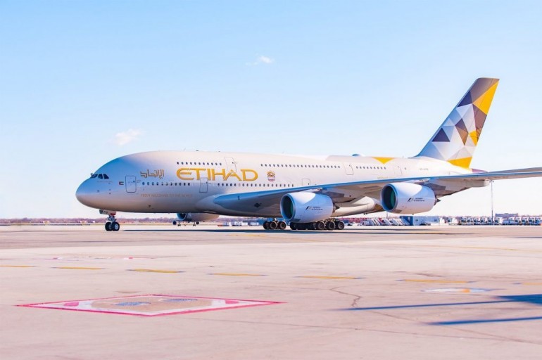etihad_airways_a380_jfk_arrival-e1482145387101.jpg